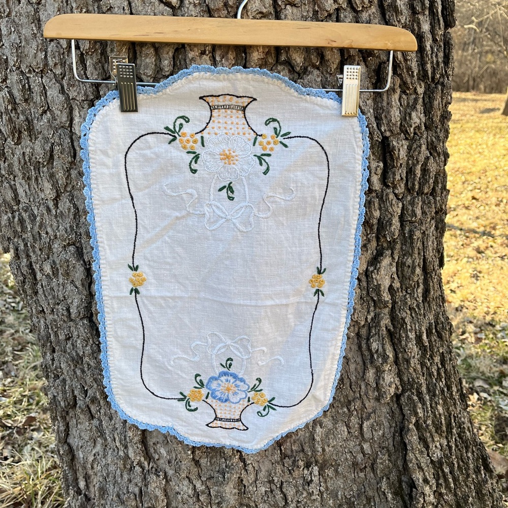⬇️Price Drop!⬇️ Vintage Linen
